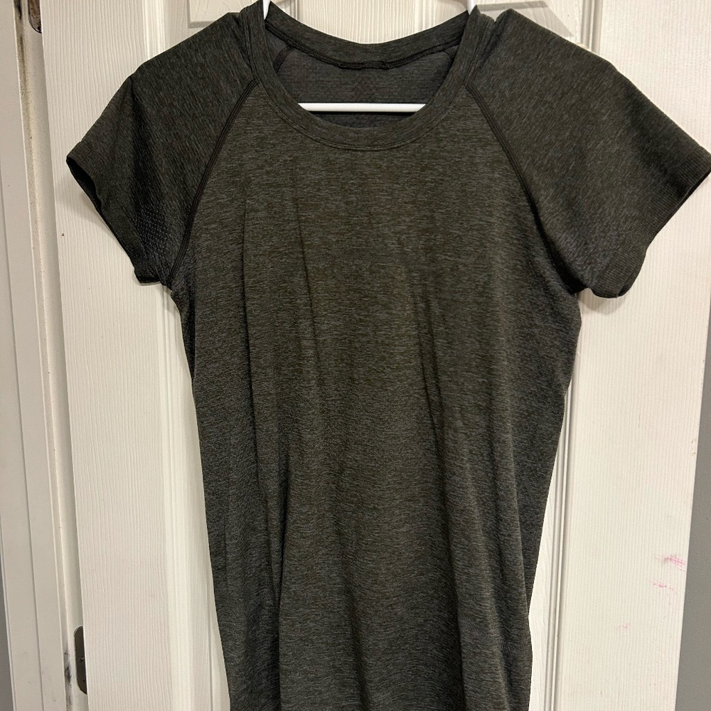 Lululemon short sleeve swiftly tech-army green